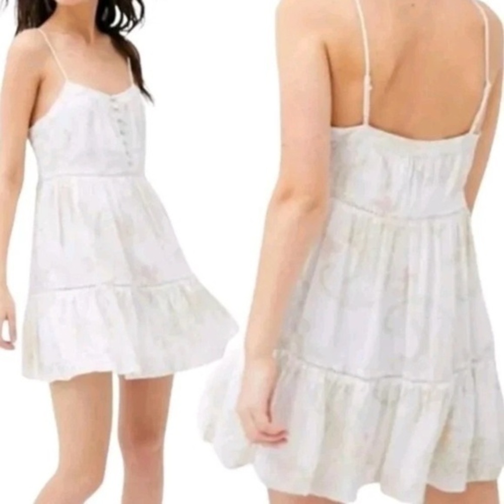Urban Outfitters Tiered Paisley White Mini Dress Sz. M